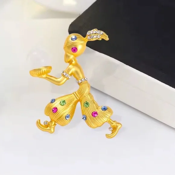 Aladdin Sultan Crystal Golden Fortune Brooch - Picture 3 of 6